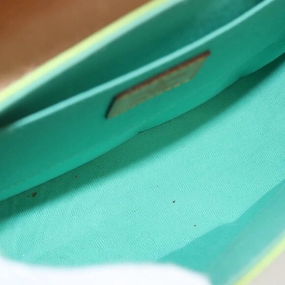 LOUIS VUITTON Vernis Biscayne Bay PM Shoulder Bag Peppermint - Picture 13 of 16